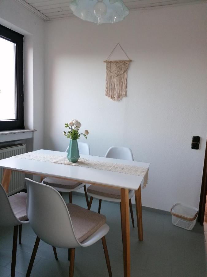 Ferienwohnung Christine Mit Sauna Und Whirlpool Utzerath Esterno foto